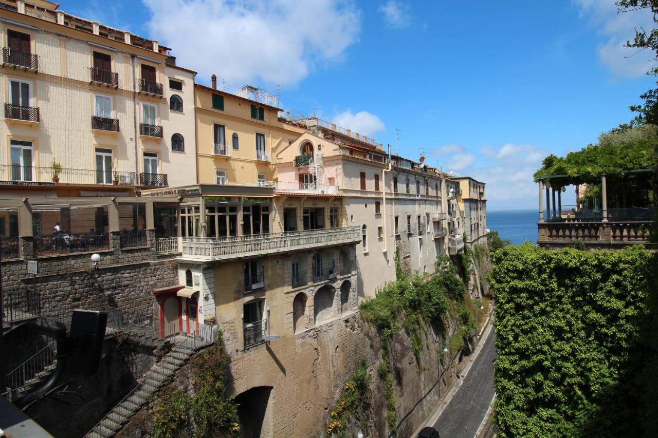 Piazza Tasso B&B Relais Sorrento Exteriör bild