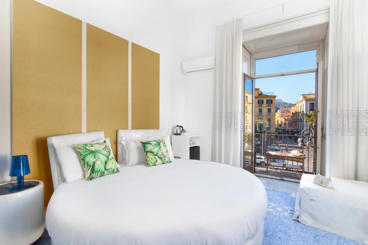 Piazza Tasso B&B Relais Sorrento Exteriör bild