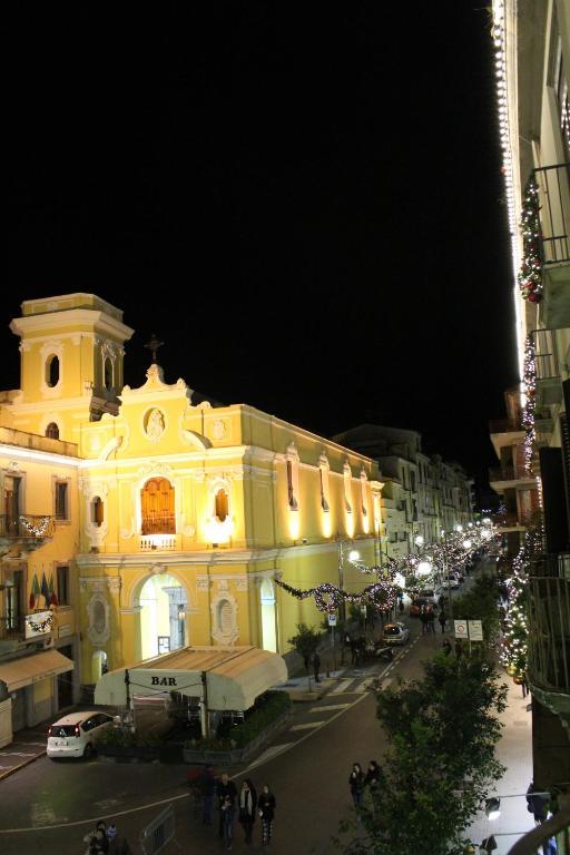 Piazza Tasso B&B Relais Sorrento Rum bild