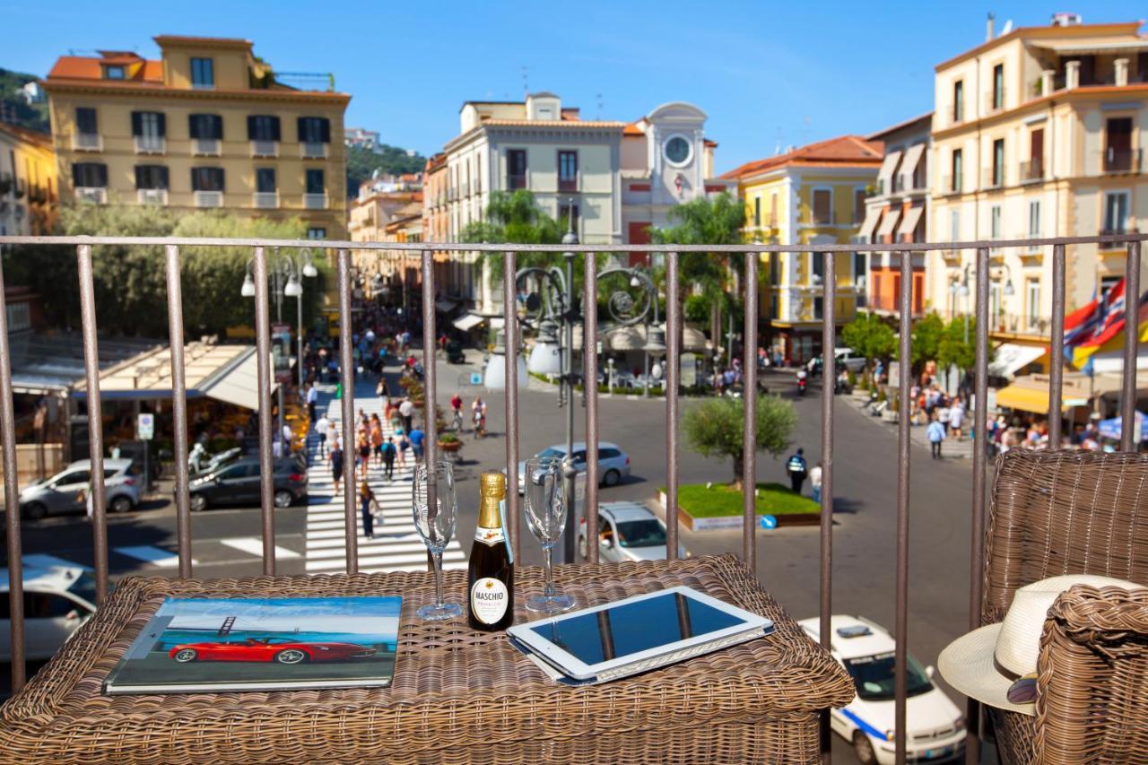 Piazza Tasso B&B Relais Sorrento Exteriör bild